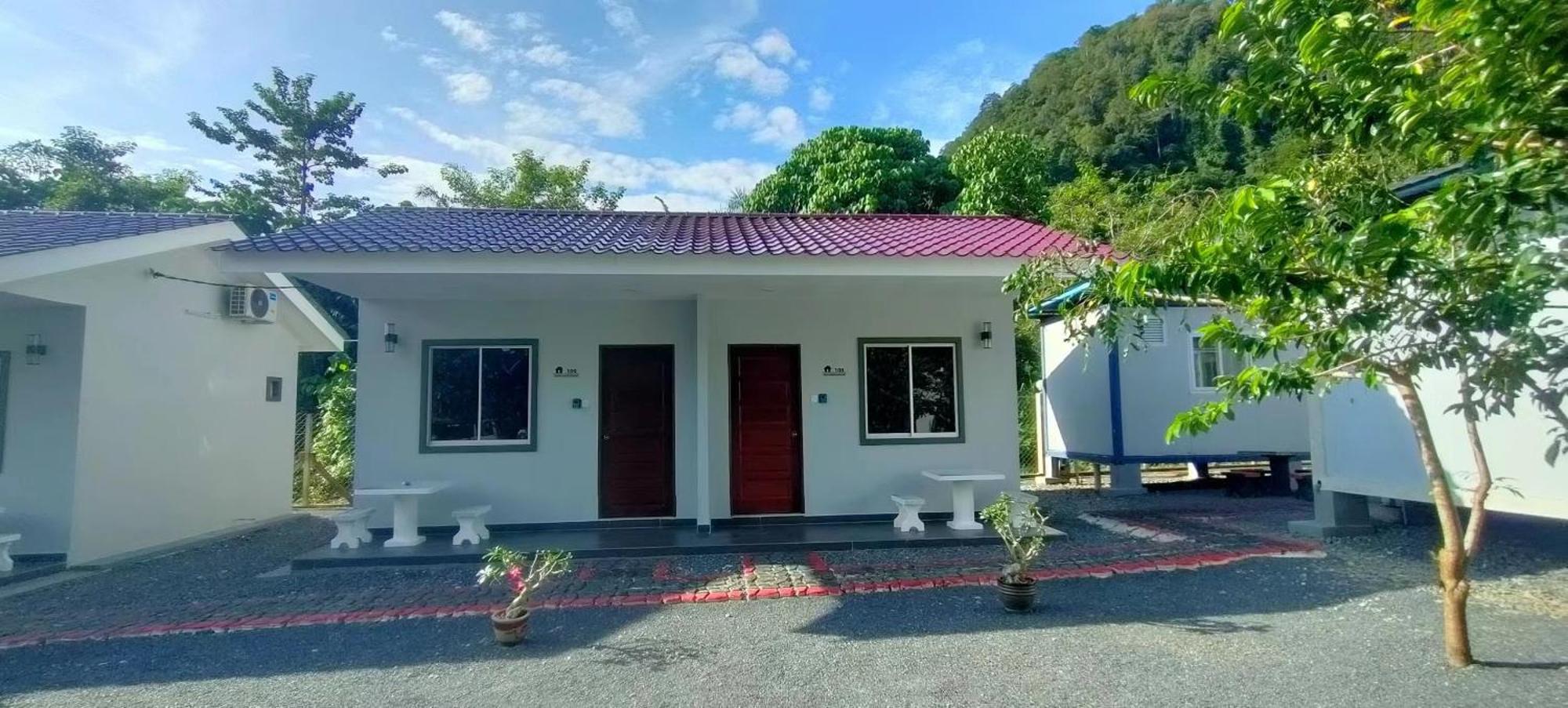 Guest House Gua Kelam Kaki Bukit Екстериор снимка