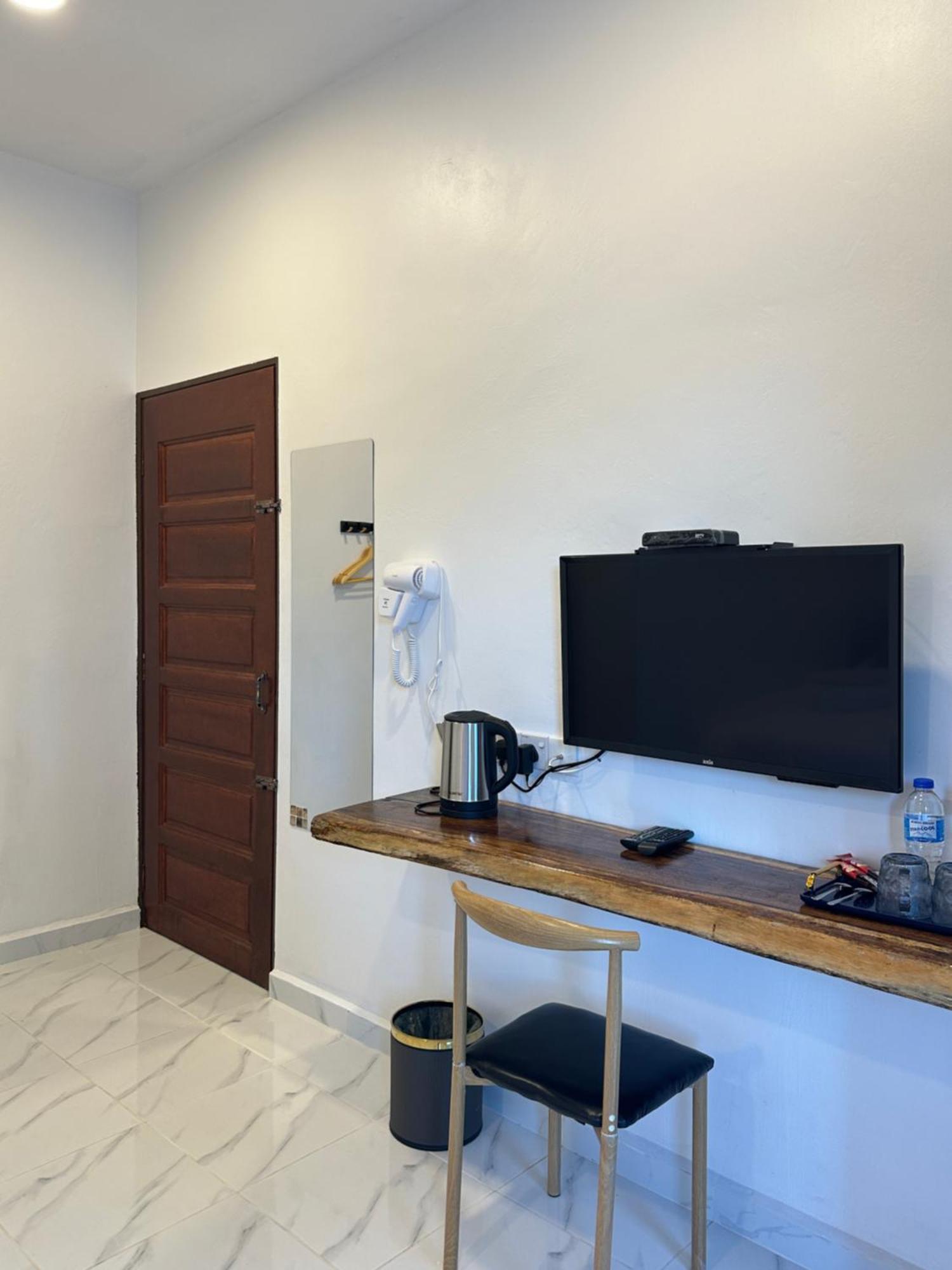 Guest House Gua Kelam Kaki Bukit Екстериор снимка