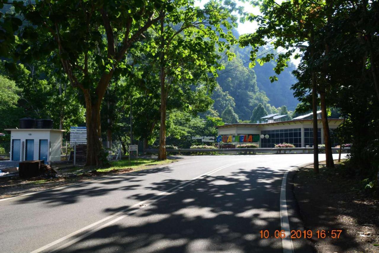 Guest House Gua Kelam Kaki Bukit Екстериор снимка